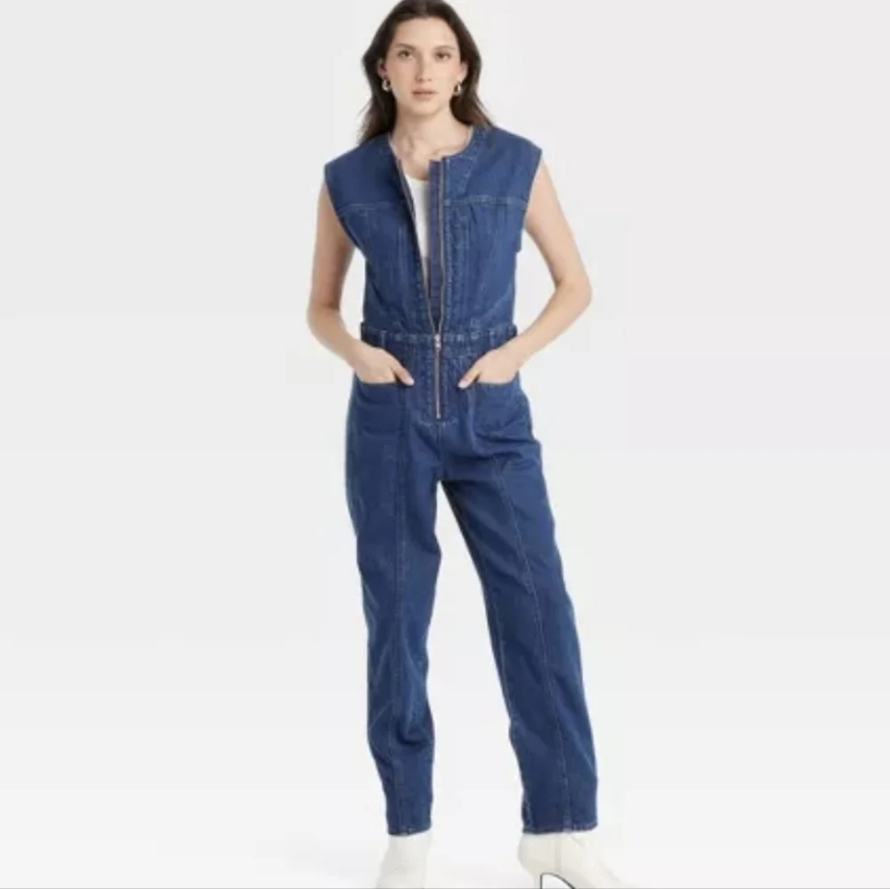Universal Threads Blue Denim Jumpsuit Sz 2 NWT *V - Picture 1 of 8